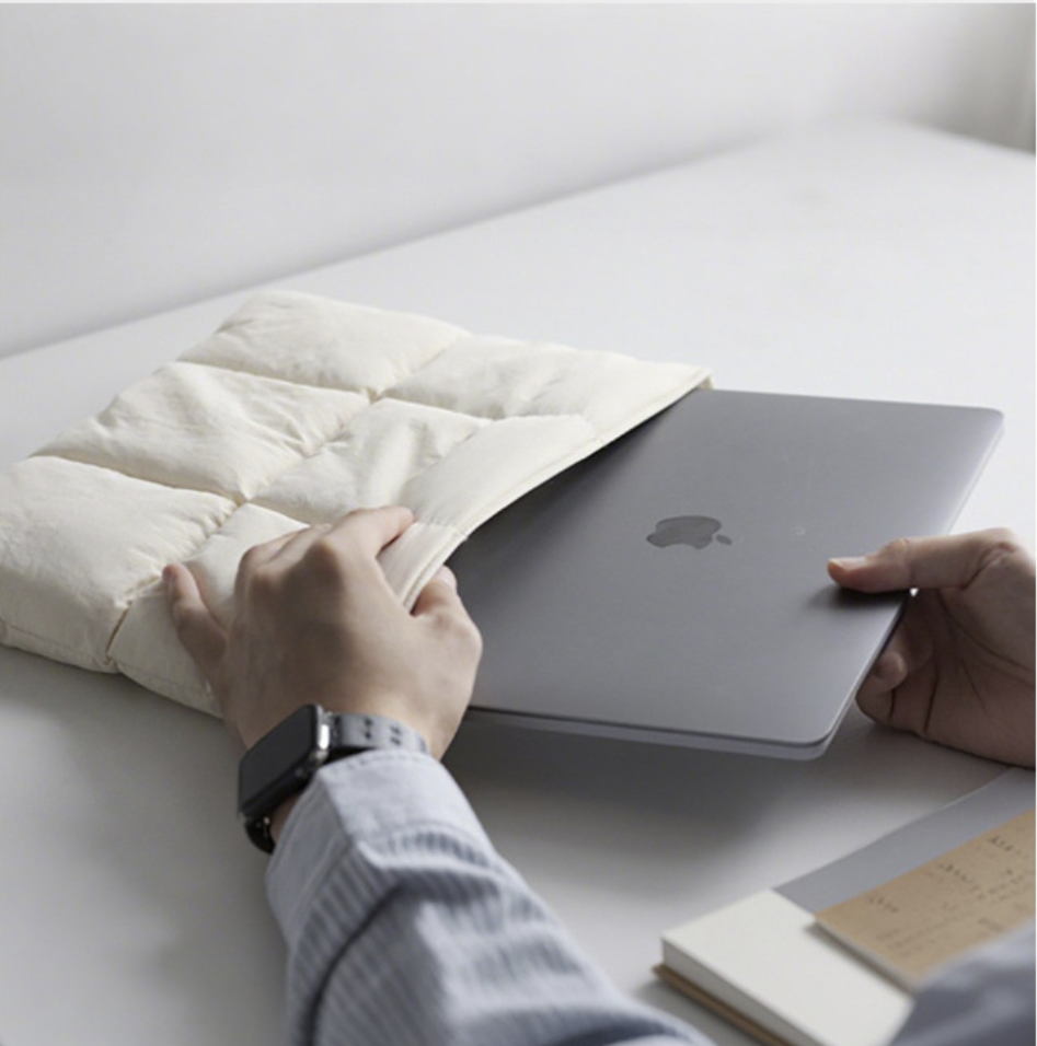 AB-28 ultra slim laptop bag in nylon with suede lining and anti theft feature, shown in light gray