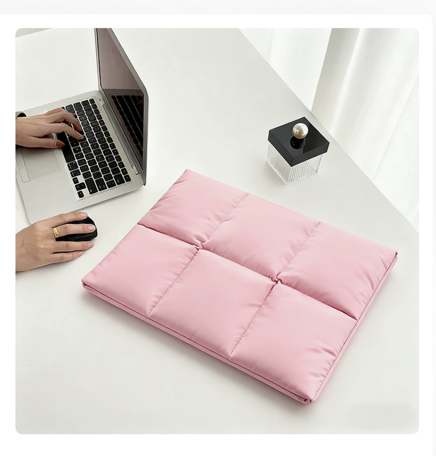 Ultra slim laptop bag