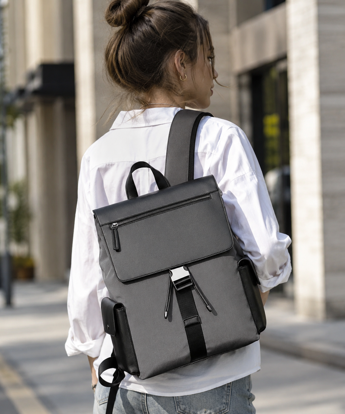 Expandable PU Laptop Backpack for 17-Inch Laptops