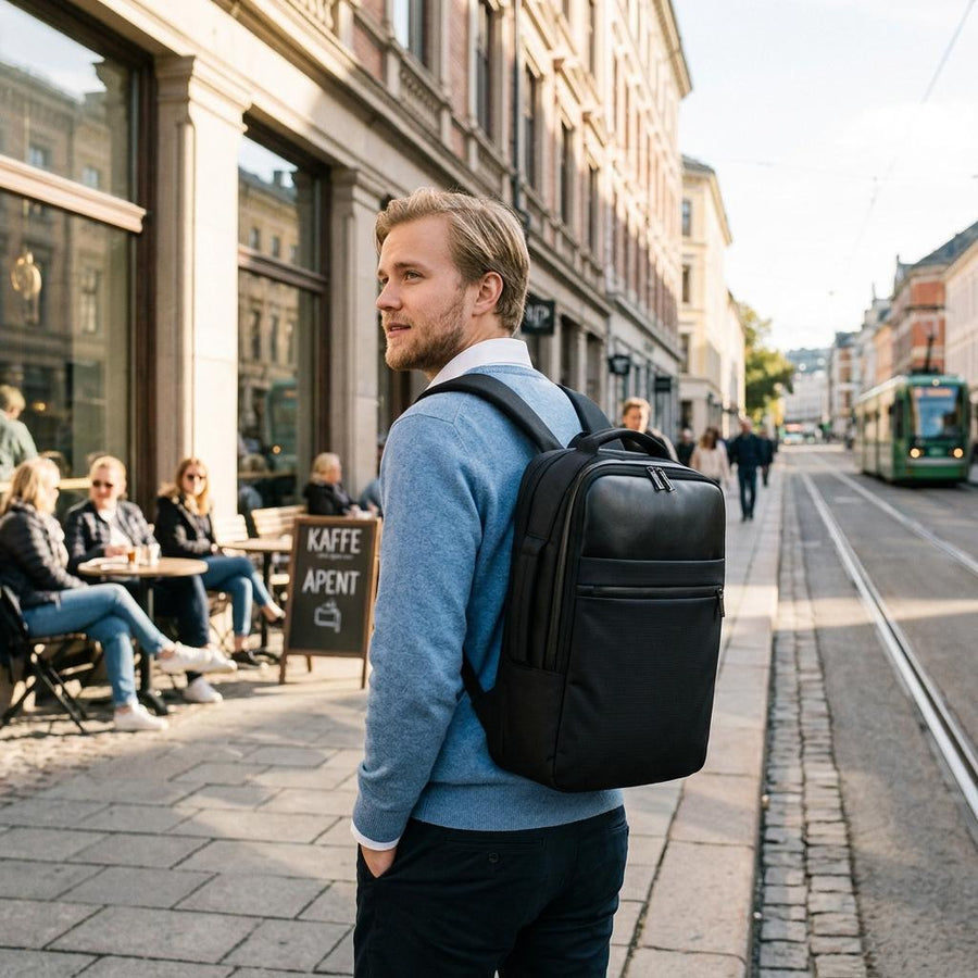 Laptop backpack with usb port