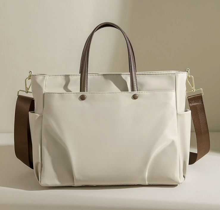 dropshipping large travel and work shoulder bag in white with waterproof Oxford fabric and roomy capacity